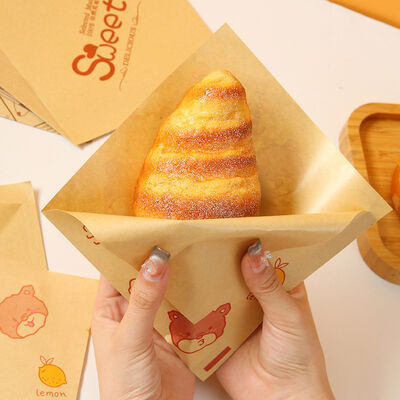 Custom Triangular Kraft Paper Bags, Eco-Friendly Disposable Bags for Snacks & Baked Goods