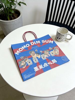 Custom Disposable Kraft Paper  twisted  handle  Bag Printing MOQ 50000 Pieces Take Away Bag